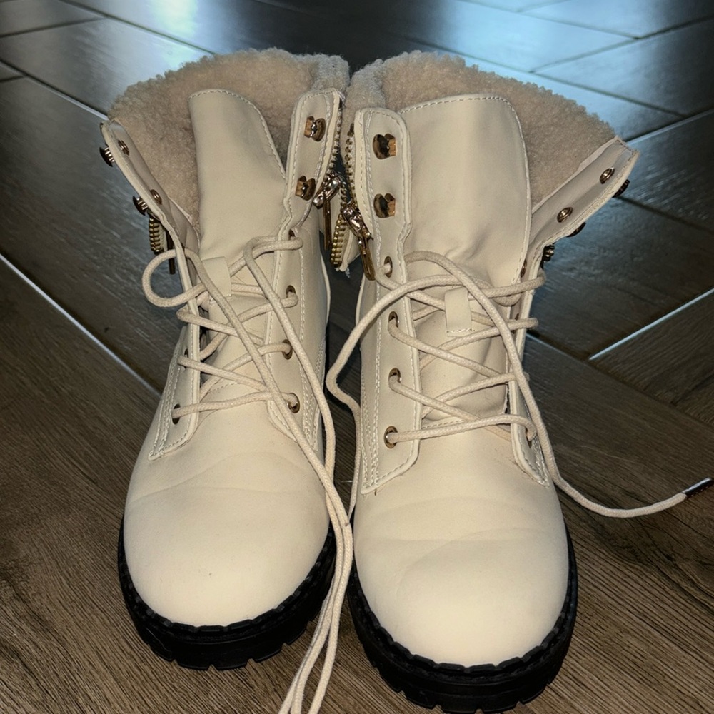 Winter boots